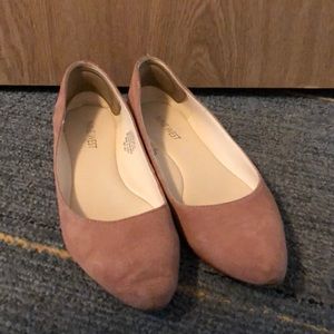 Nine West flats.